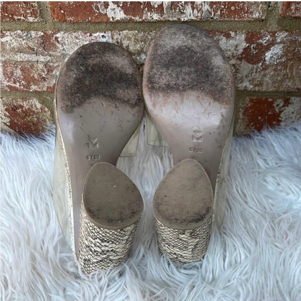 Mercedes Castillo Kuri Snakeskin
Animal Print Espadrilles
PVC - Picture 9 of 9